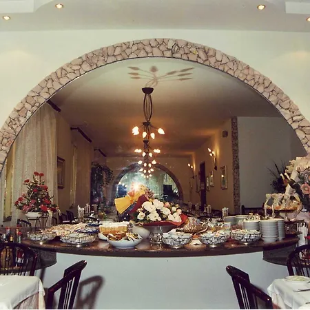 Ornella Hotel *